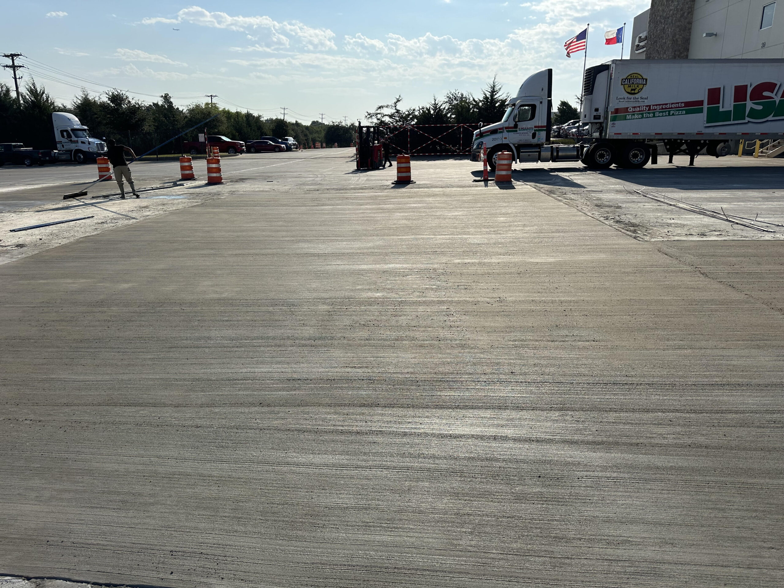 How Thick Should a Dallas Concrete Parking Lot Be?