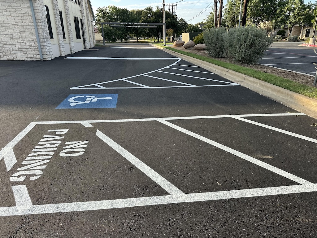 The Benefits of Dallas Parking Lot Striping
