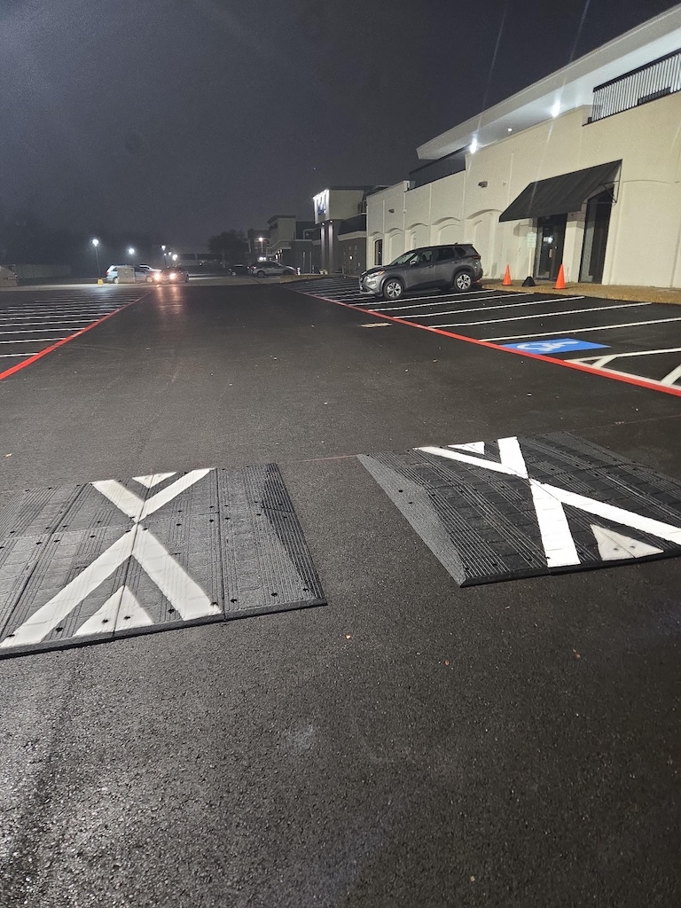 Top 7 Signs You Need Asphalt Repair And Patching in Dallas, Texas