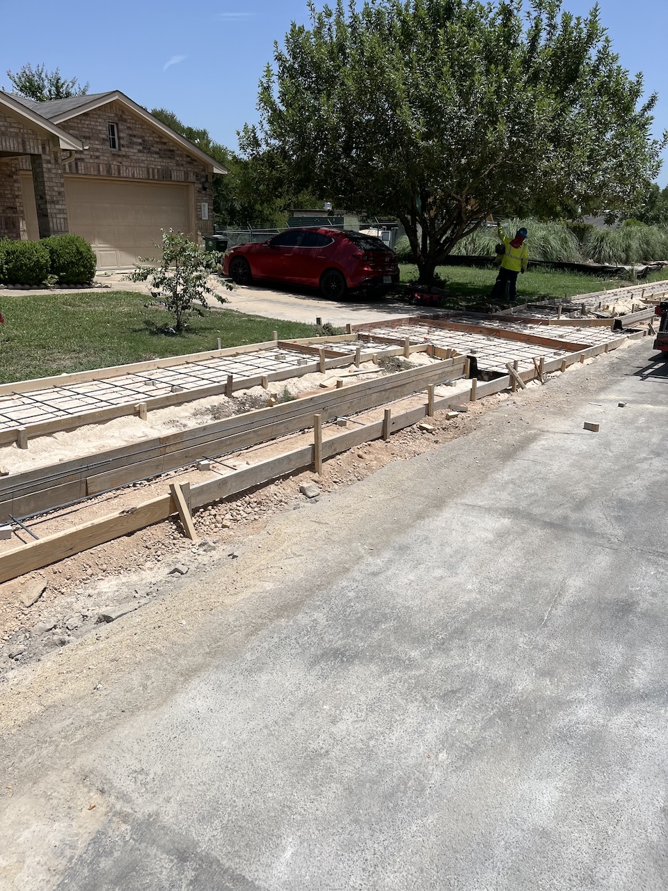 What Is The Average Life Expectancy of a Dallas County Concrete Sidewalk?